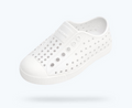 It's the leader of lite-ness and the original EVA all-star, the uncompromisable Jefferson from Native Shoes. Like any reigning ruler of the ring, the Jefferson encompasses all of the fine features that you'd expect from a Native shoe. It's shock absorbent, odor resistant, hand-washable, and comes in an infinite assortment of colors and treatments. Capabilities clouds could only dream of.

Available in child &amp; youth sizes.&nbsp;

Pre-Sale for Spring