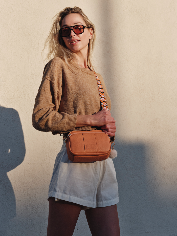 Mango Tango Original Bag showing exterior pockets and gold hardware | Pom Pom London