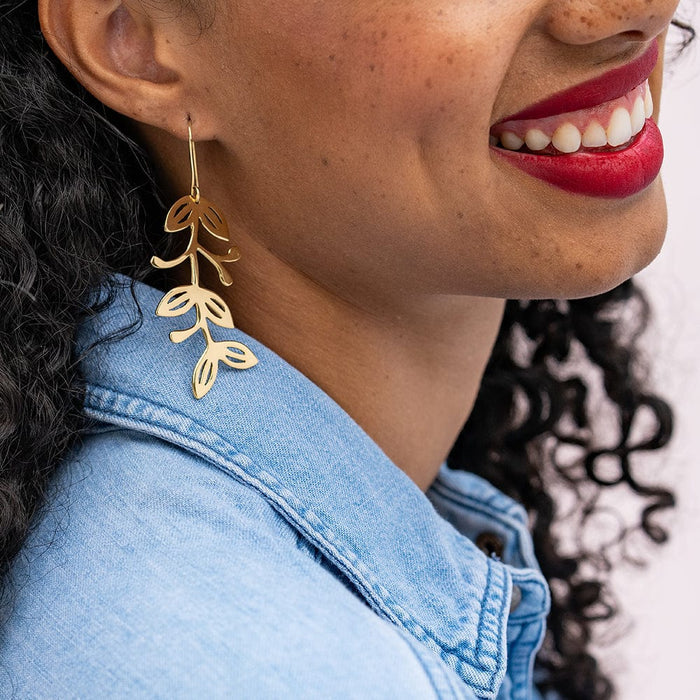 Vera Abstract Leaves Threader Earrings